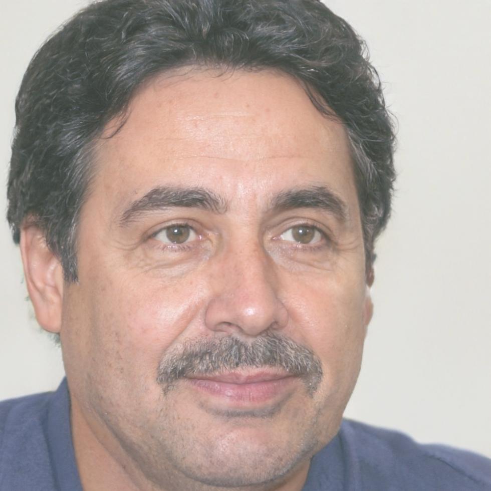 Director de Análisis Carlos Martínez