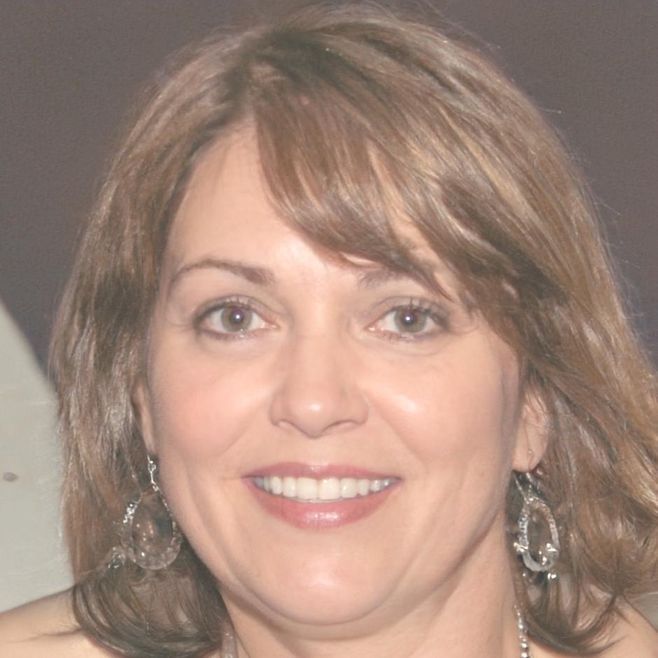 Directora de Análisis Fundamental